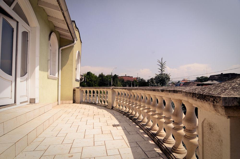 Pension La Cupola Târgu-Mureş Buitenkant foto