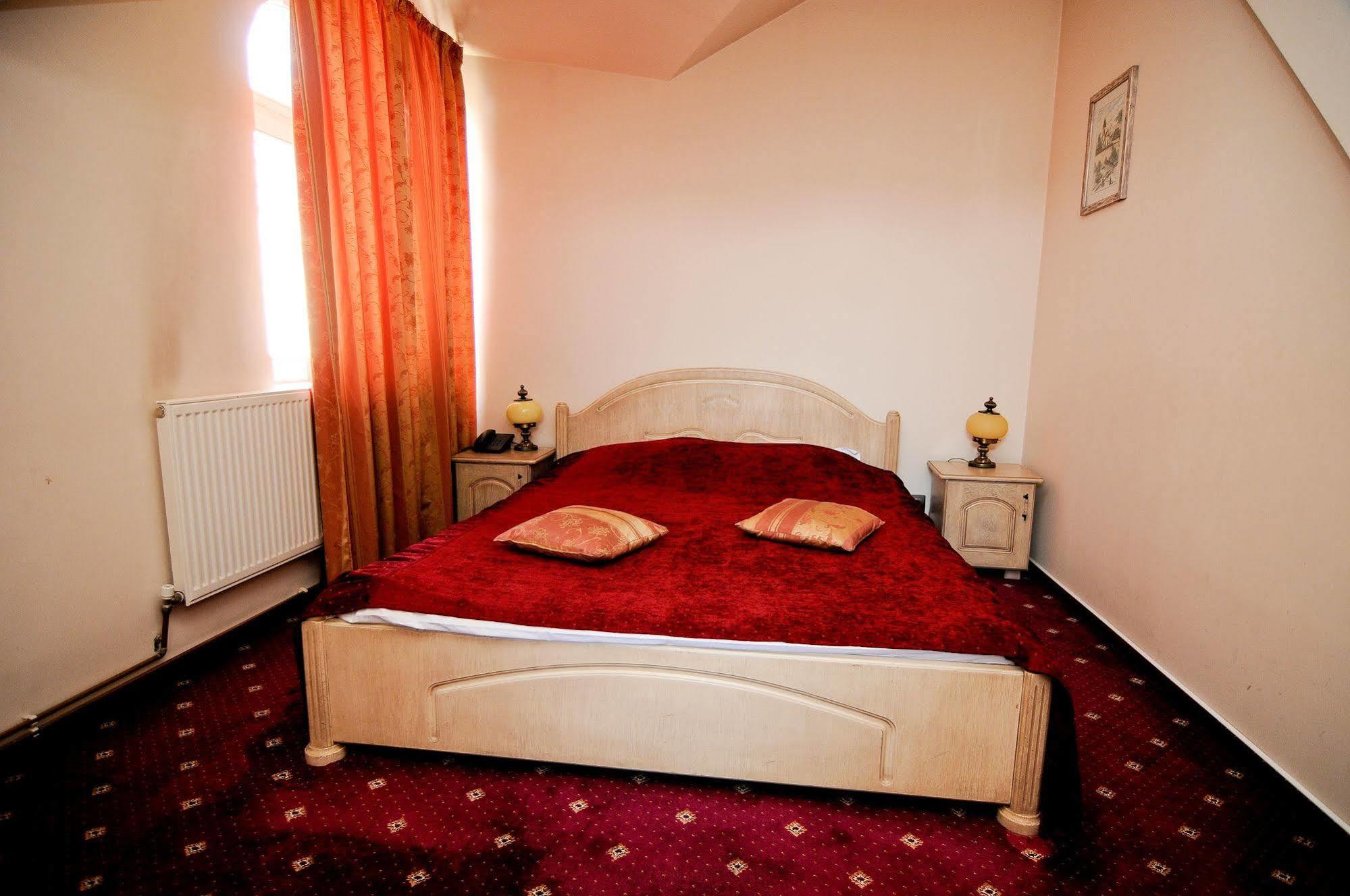 Pension La Cupola Târgu-Mureş Buitenkant foto